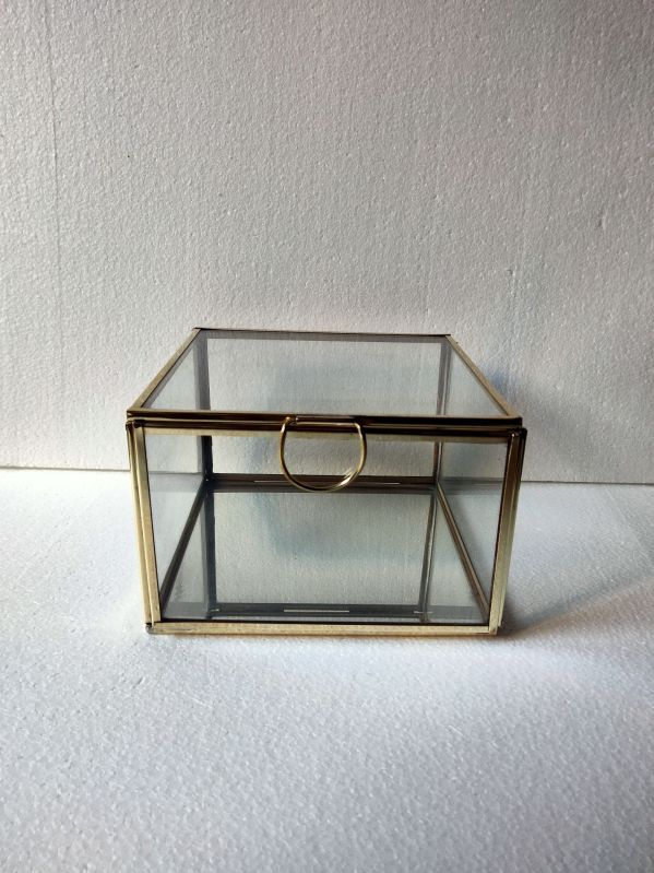 Golden Plain Polished AL2087 Brass Jewellery Box, Size : 5x5x4