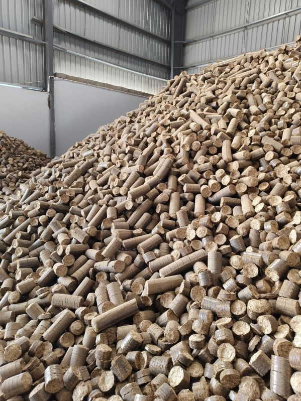 Groundnut Bio Mass Briquettes, For Boiler, Size : 90mm