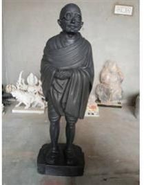 Mahatma Gandhi Statue