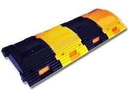 Plastic Speed Breaker, Color : Black -Yellow