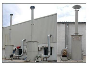 Dry carbon adsorption scrubber