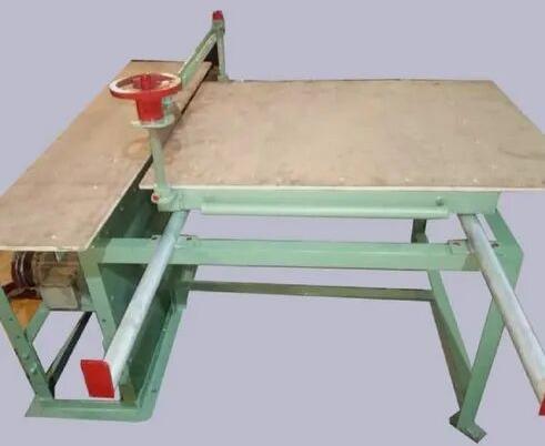 Wood Core Panel Cutter