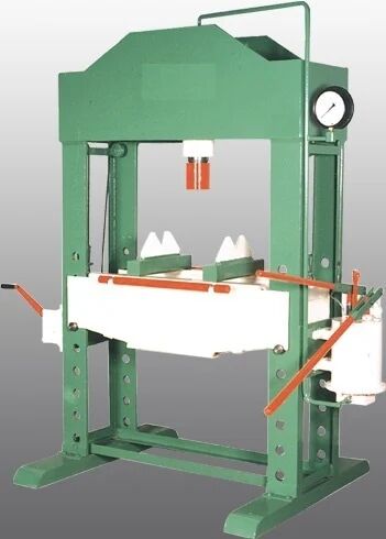 Mild Steel Hand Operated Hydraulic Press