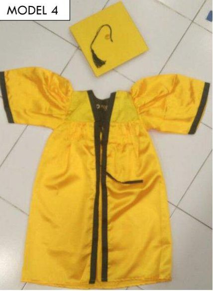 Kids Yellow Graduation Gown, Size : M