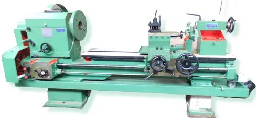 Heavy Duty Lathe Machine, Power : 4 HP