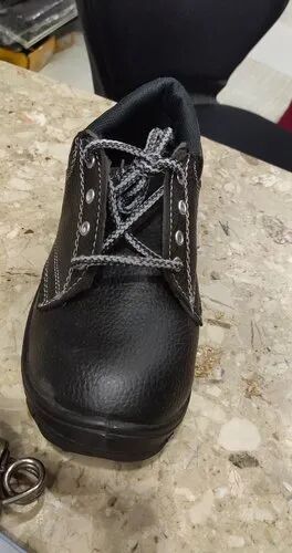 Uniformbazaar safety shoes, Size : XS