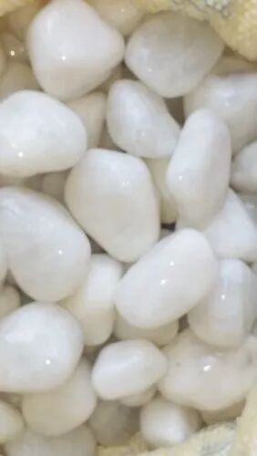 Quartz White Pebbles, Shape : Tumbled