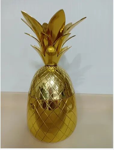 Glossy Brass Pineapple Mug, Size : 4 x 4 x 8 inches