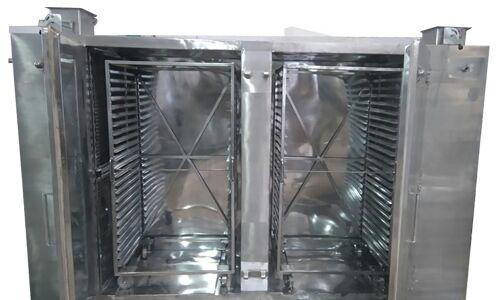 Pharmaceutical tray dryer