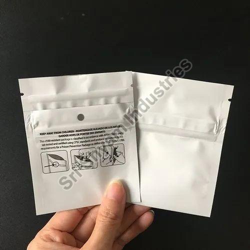 Printed Polypropylene Opaque Zip Lock Bags, for Garment Industry, Size : 6x5 inch