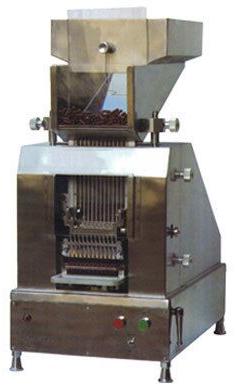 Automatic Capsule Loader Machines, Voltage : 210 V
