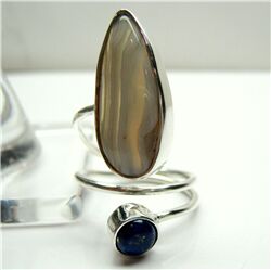 CRAZY LACE AGATE AND LAPIS CABOCHON RING