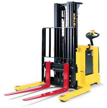 Straddle Stacker, for Load Carrying