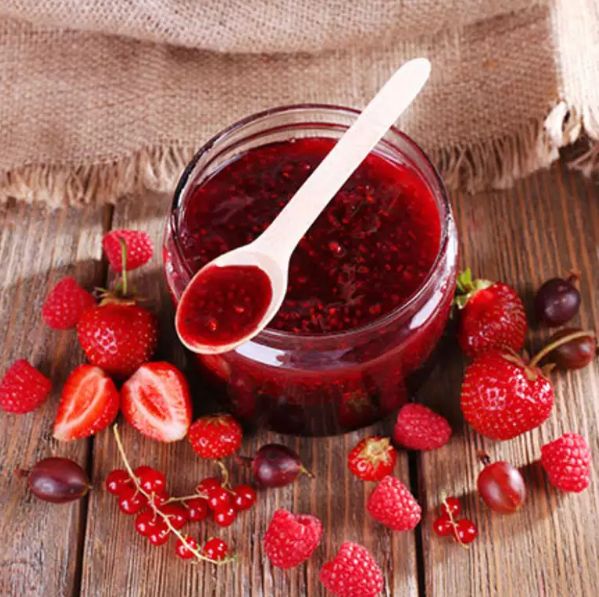 Dark Red Fruit Jam, for Eating, Home, Restaurant, Feature : Long Shelf Life