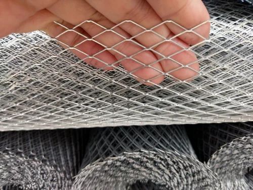 Polished Expanded Aluminum Mesh, For Cages, Feature : Durable, Fine Finished, Hard Structure, Long Life