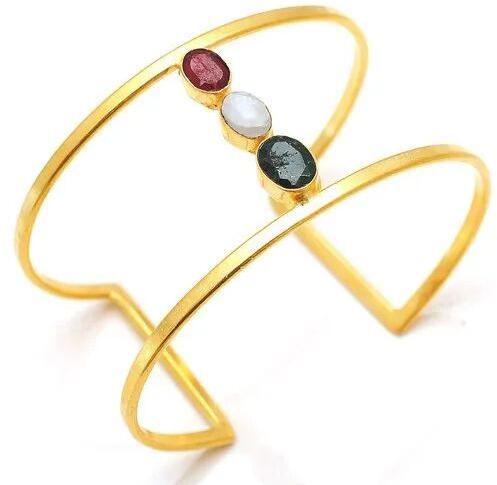 Ovel Brass Stone Bracelets, Color : Golden