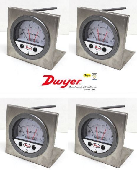 Dwyer A3004 Photohelic Pressure Switch Gages