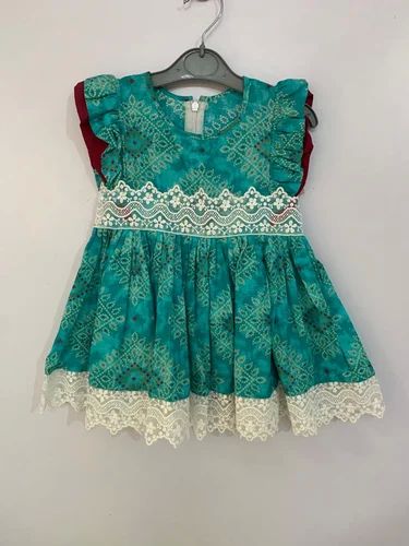 Green Chiffon Girls Kids Frock, Feature : Anti Shrinkage, Attractive Pattern, Comfortable