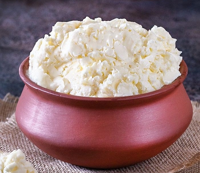 White Raw Butter, for Use Making Ghee, Feature : Healthy, Fresh