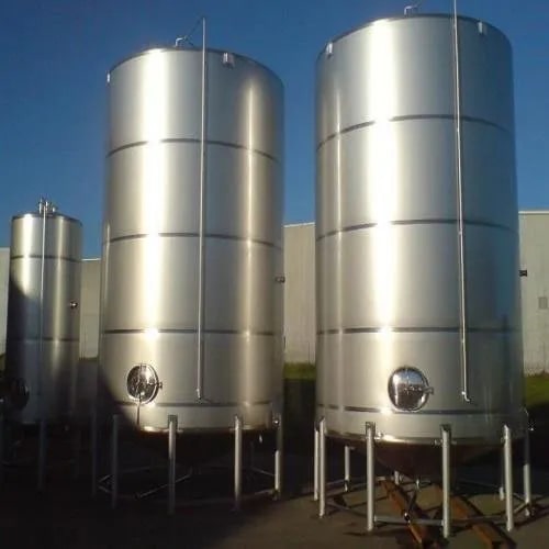 Silver Round Stainless Steel Chemical Storage Tank, Capacity : 20000 Ltr.