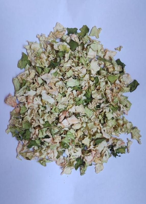 Light Green Dried Cabbage Flakes, for Snacks, Cooking, Packaging Size : 25 Kg
