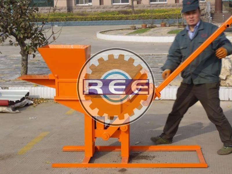 Manual Earth Block Making Machine