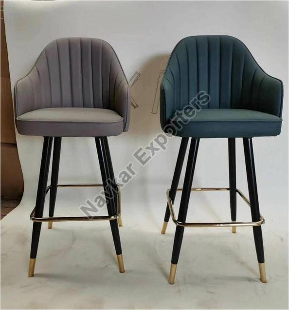 Designer Wooden Chair, for Home, Hotel, Restaurant, Feature : Durable, Fine Finishing, Good Quality