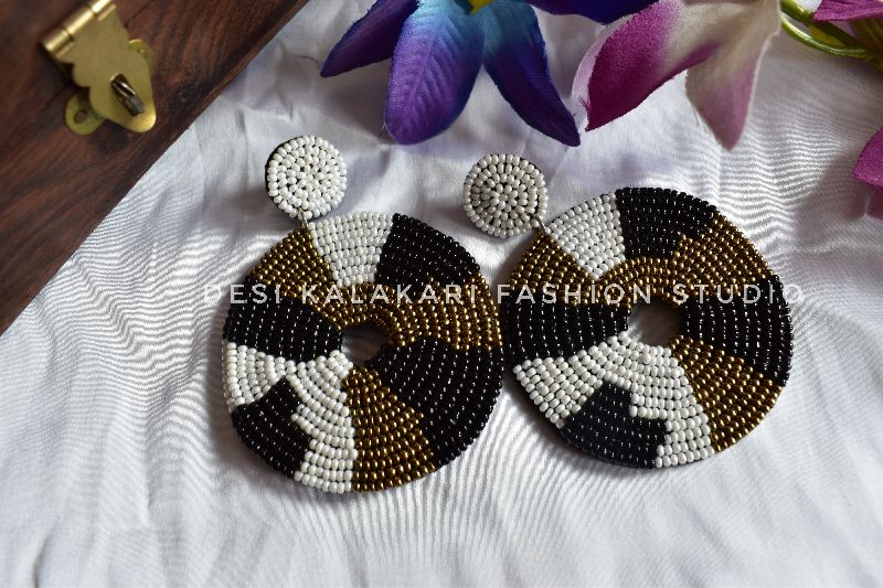 Black and White Round Beaded Earrings, Packaging Type : Plastic Packet
