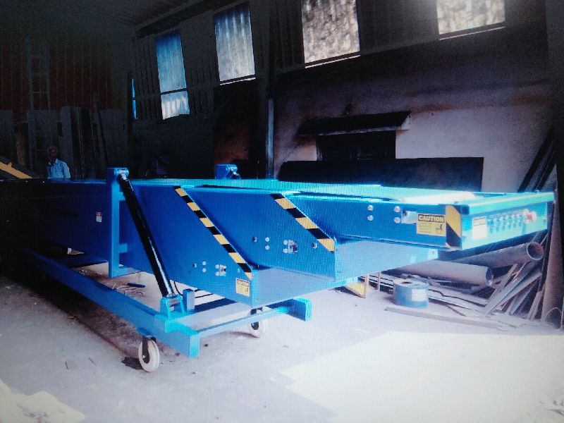 PVC 1800-2000kgs Mild Steel Powder Coated Motor Telescopic Conveyors, for Moving Goods