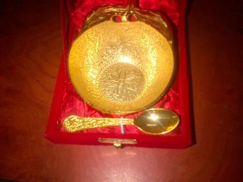 Gold plated apple shaped bowl spoon set