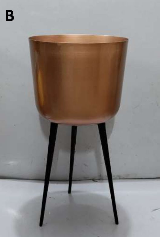 1002B Metal Pot With Aluminium Legs, Shape : Round