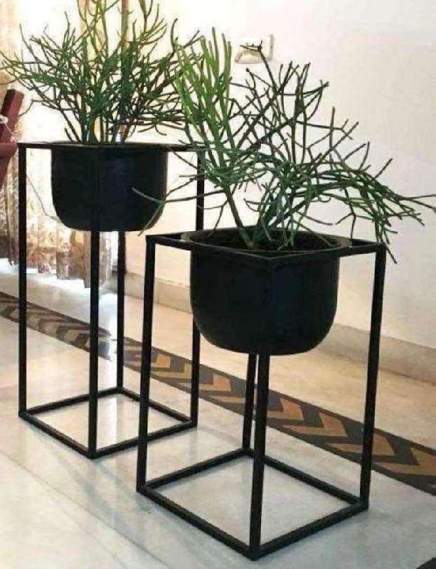 Polished Iron Square Pot Stand, Color : Black
