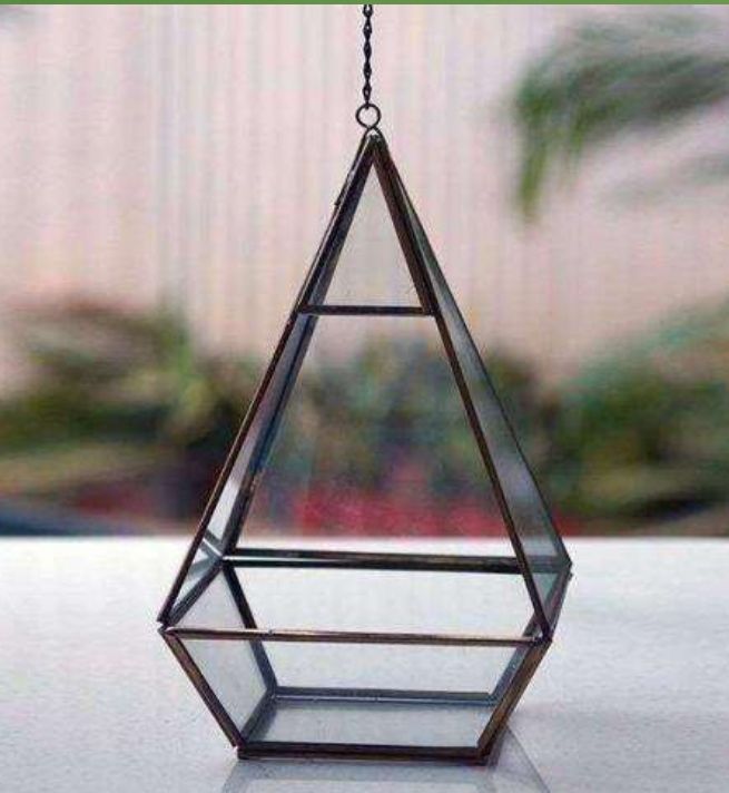 Iron Triangle Shaped Terrarium, Packaging Type : Plastic Boxes