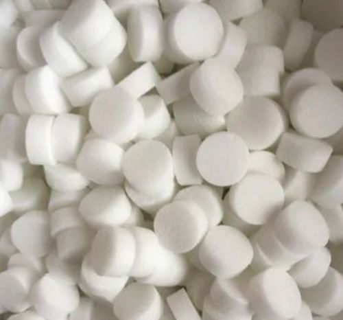 Round White Camphor Tablets, Packaging Type : Plastic Packet