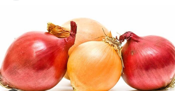 Maharashtra Dry A Grade Pink Onion, For Food, Onion Size Available