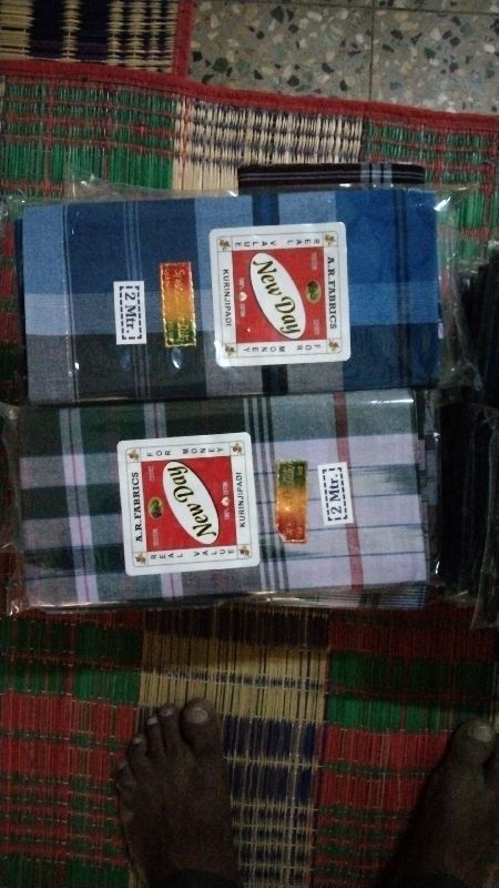 Checked Superior grade cotton LUNGI, Feature : Easily Washable