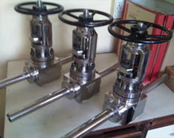 Alloy Steel Globe Valves, Certification : ISI Certified, ISO 9001:2008 Certified