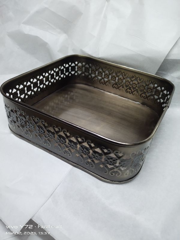 Coated Iron fruit flower basket, Feature : Easy To Carry, Eco Friendly, Matte Finish, Re-usability