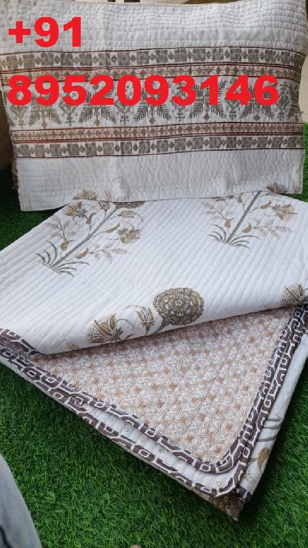 Double Bed White Base Bed Spread