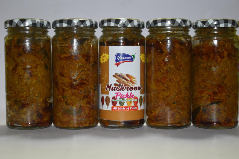 Mushroom Pickle Style Preserved Color Brown Yasasvi Mahila Udyog Rohtas Bihar