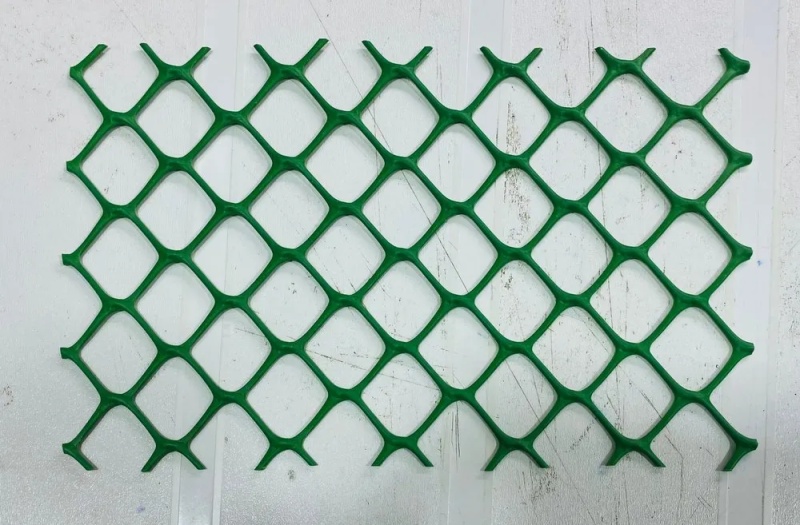 Pvc Fencing Net, Length Roll Length 25 Mtr, Color Green, Black