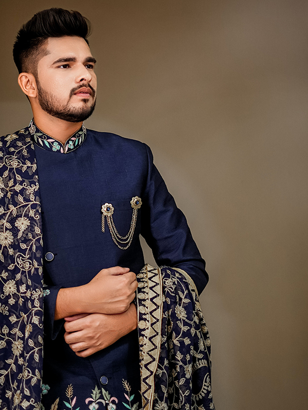 Mens Polyester Sherwani, Technics : Machine Made, Pattern : Embroidered ...