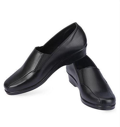 Ladies Leather Shoes, For Formal Wear, Feature Attractive Design, Comfortable Kanya Group Of