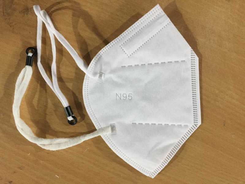 White N95 Mask Adjustable Ear Loop, For Surgical, Packaging Size 20