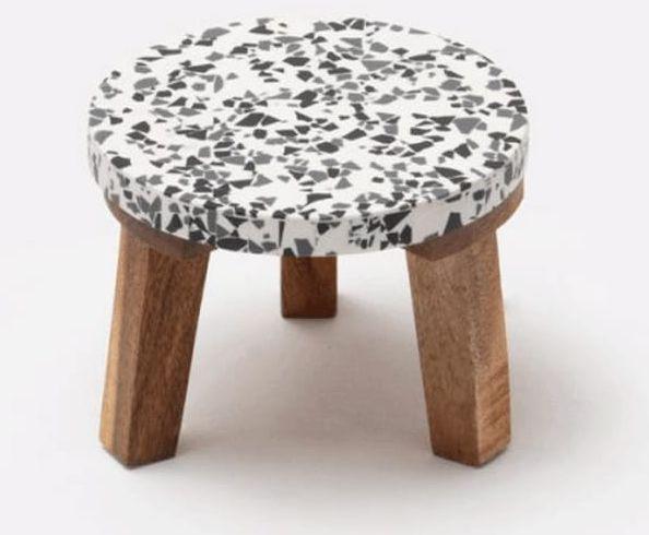 Wood Resin Mini Stool, for Home, Feature : High Strength, Attractive Designs