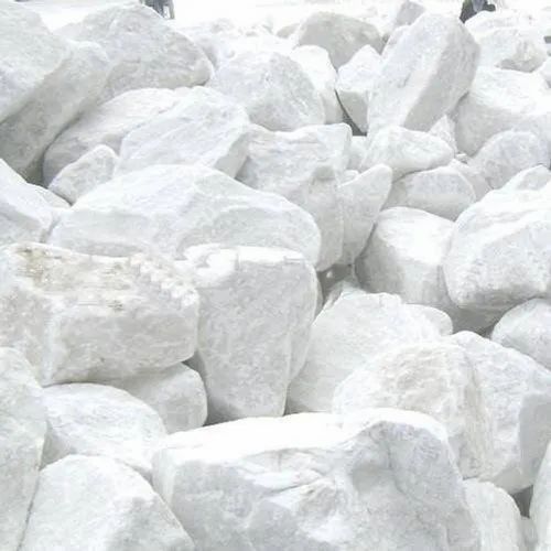 Quick Lime Solid Lump, for Industrial, Constructional Use, Paper Chemical Production, Style : Dried