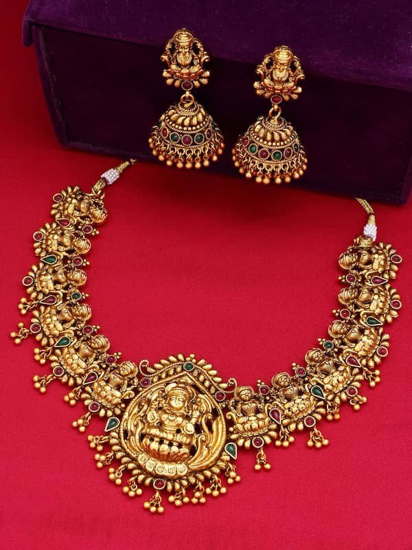 Classic Temple Jewellery Necklace Set, Packaging Type : Velvet Box