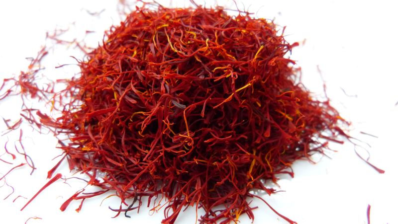Brown-red Ratio Natural Saffron Stamen, Packaging Type : Plastic Packet
