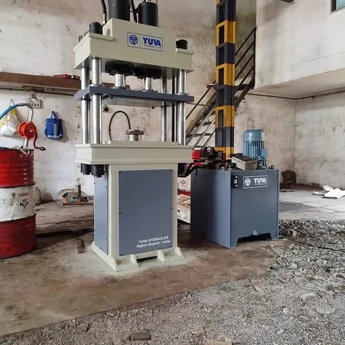 Mild Steel Pillar Hydraulic Press, for Industrial, Capacity : 10-20 Ton, 40-100 Ton, 100-500 Ton