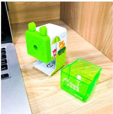 Plastic Table Pencil Sharpeners, Feature : good quality, easy to use, attractive design .